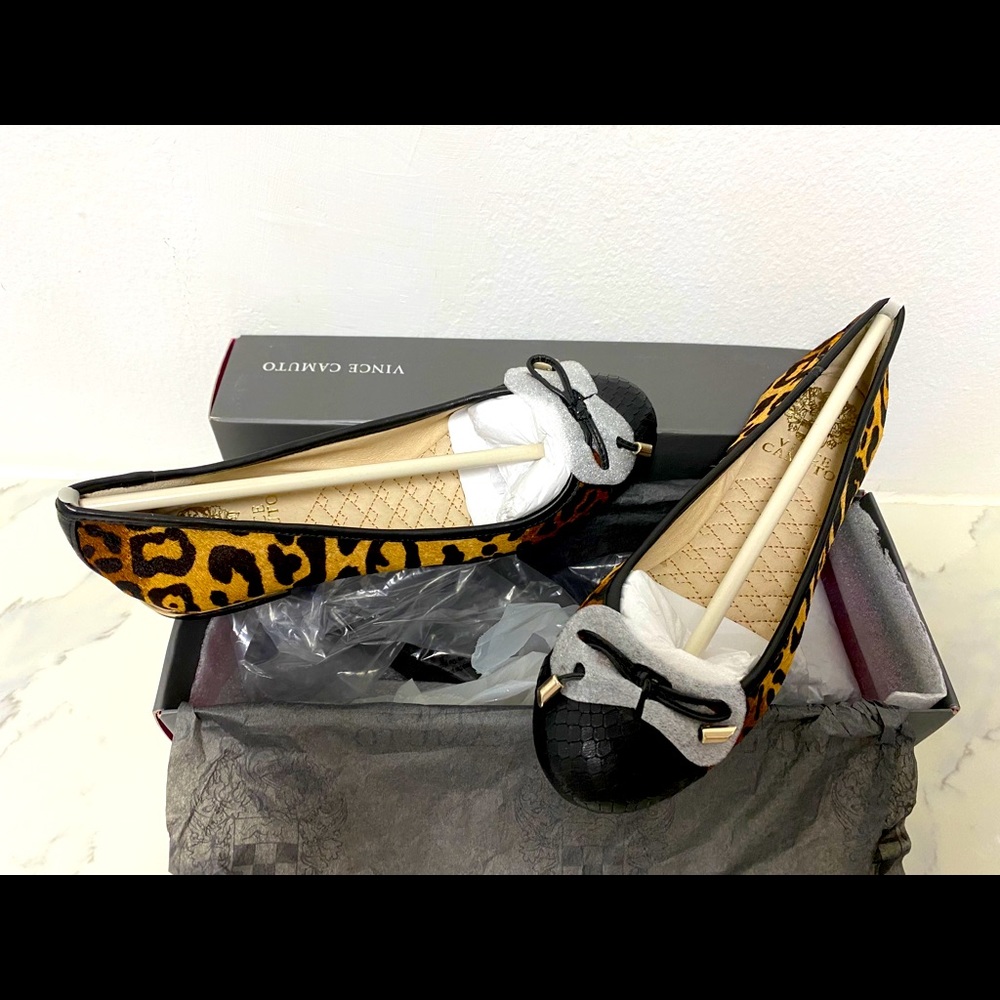 Vince Camuto women’s loaf shoes cheetah